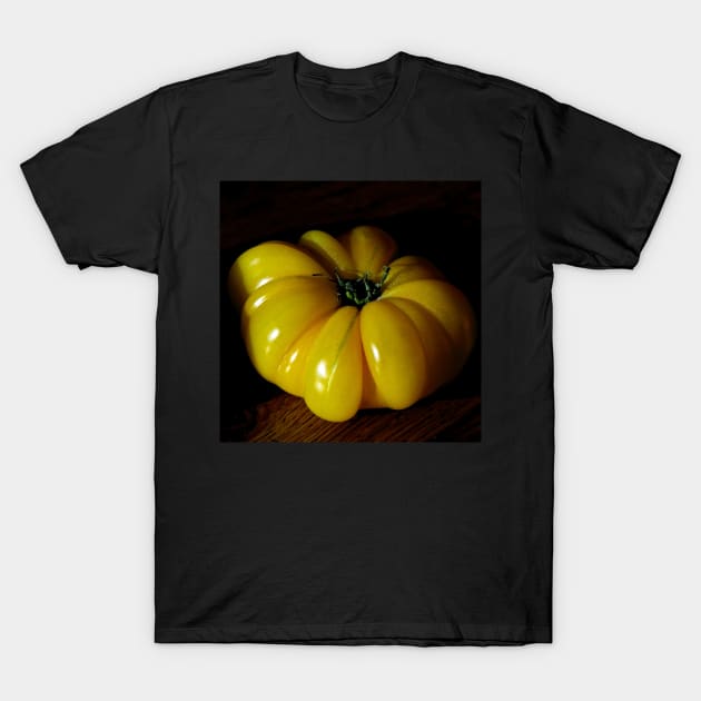 Tomate jaune T-Shirt by rollier